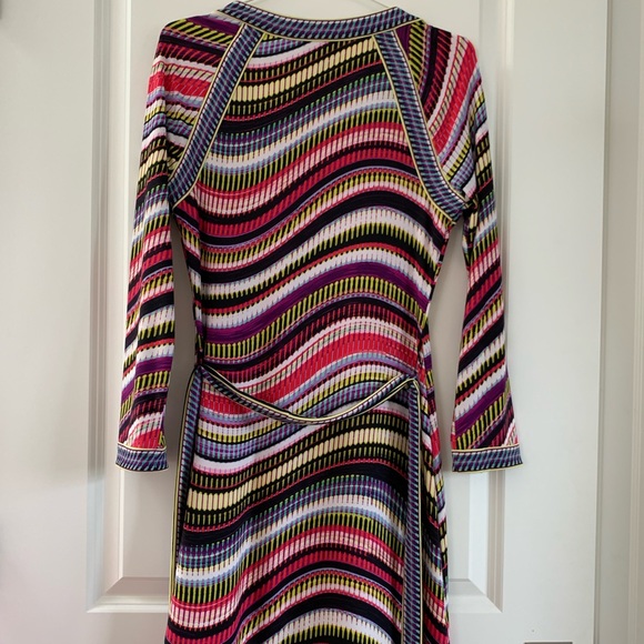 NWOT BCBG MaxAzria size S dress - Picture 8 of 12